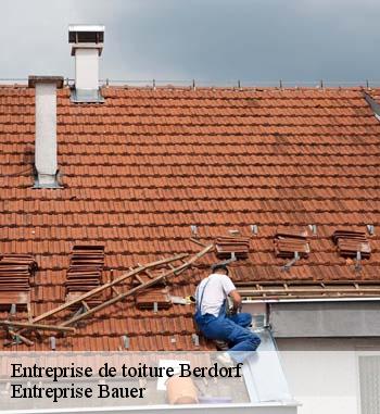 20.	Pose de gouttière à Berdorf : les zingueurs de l’entreprise de toiture Entreprise Bauer sont à votre disposition