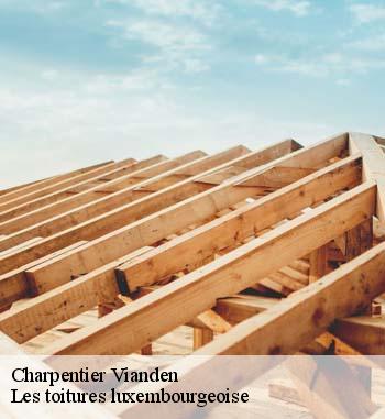 Les travaux de traitement des charpentes à Vianden dans le